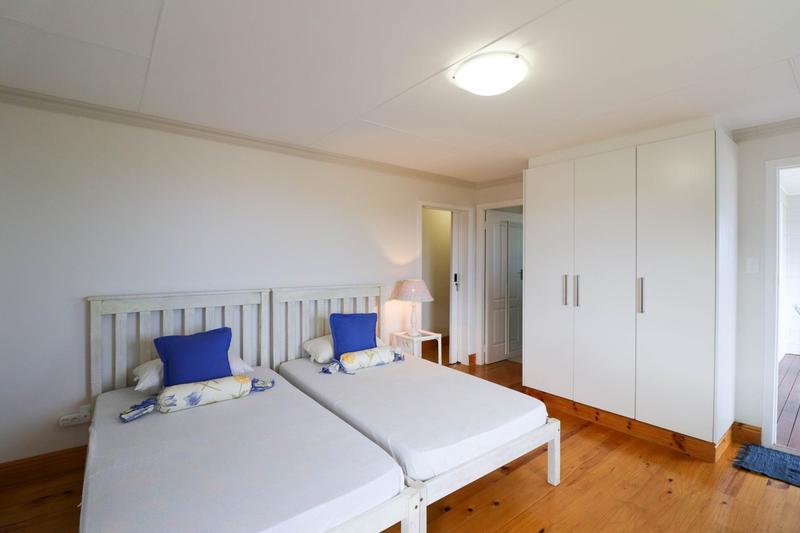 4 Bedroom Property for Sale in Outeniqua Strand Western Cape